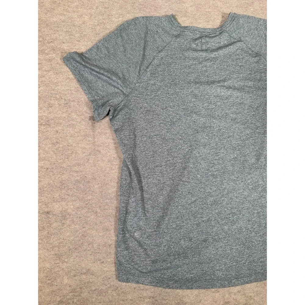 Lululemon Shirt Womens 14 Gray Raglan Short Sleeve Yoga Athletic Top Lightweight